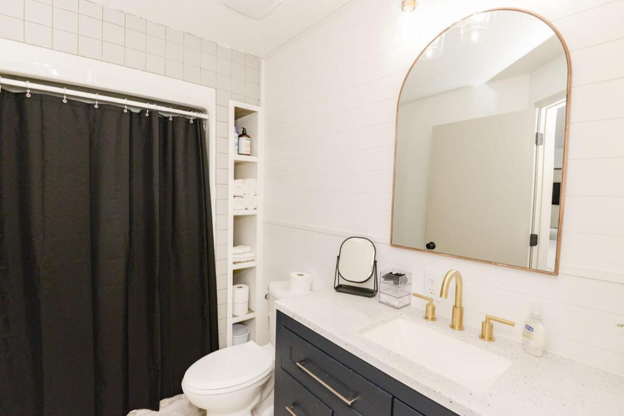 New Remodeled Townhome In Central Fargo Extérieur photo
